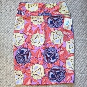 LuLaRoe Medium Cassie pencil skirt
